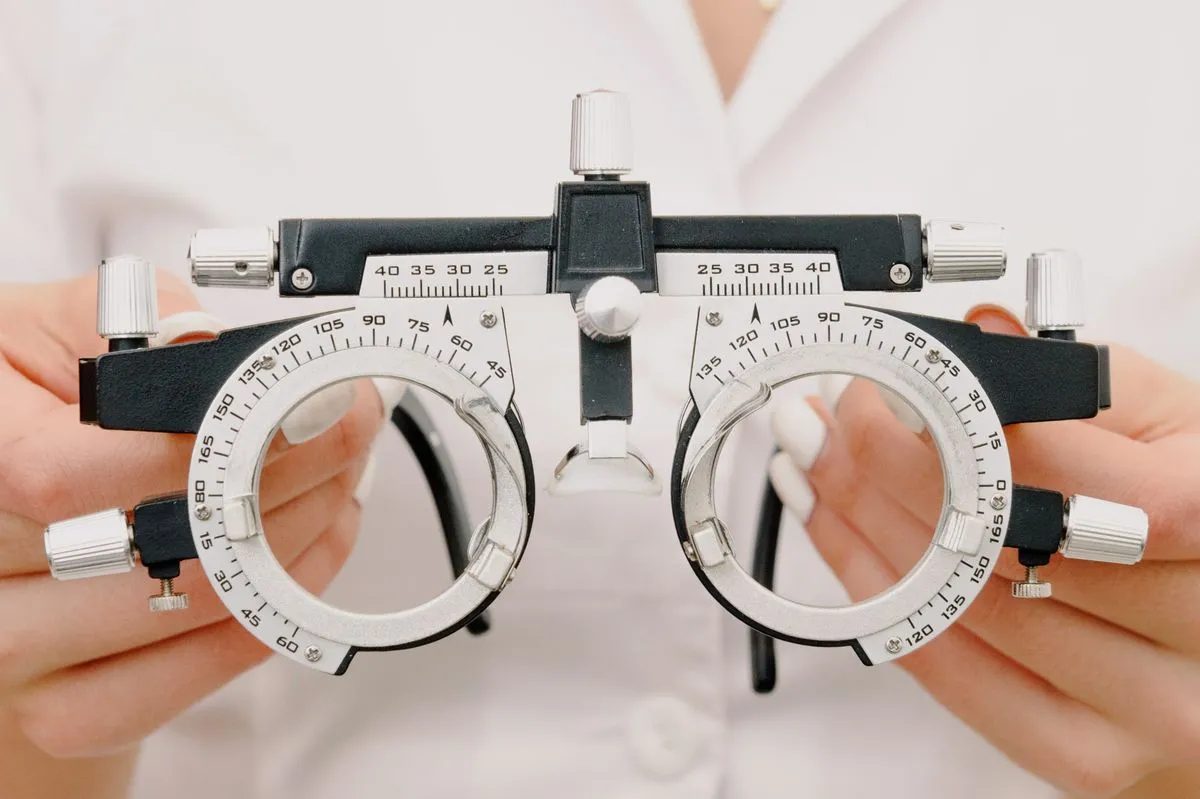 Montura de prueba con lentes intercambiables